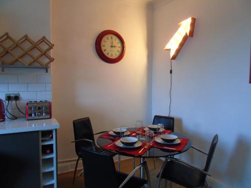 Létesítmények, Snug - Krayr Apartment in Helensburgh
