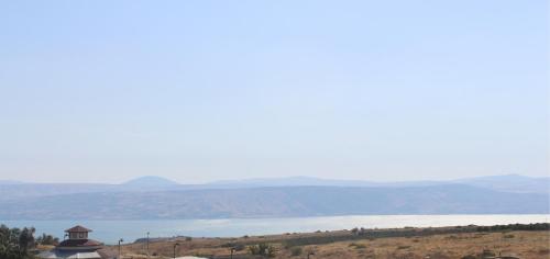 platja, Lakeside Terrace in Neot Golan