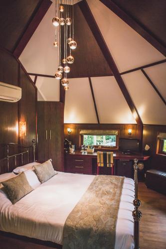 Burton Lodge Guest House & Spa in Brandesburton
