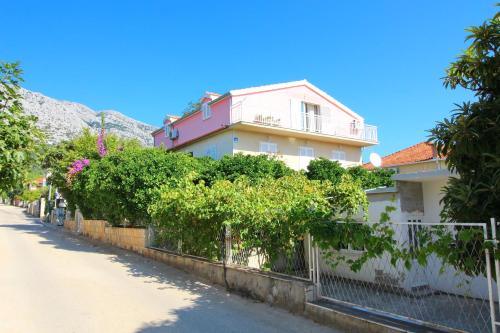 Three-Bedroom Apartment with Terrace