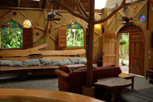 Tree House Lodge
