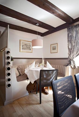 Restoran, Hotel & Restaurant Krone Design in Weil Am Rhein