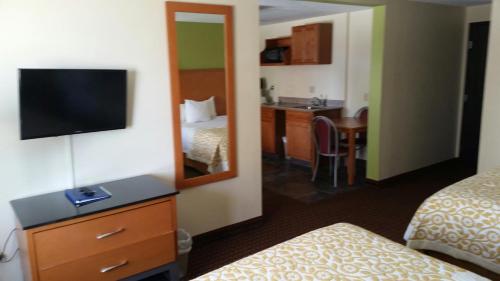 2 double beds