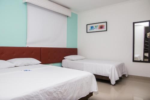 Standard Triple Room image 6
