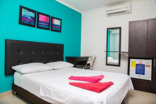 Standard Single Room image 5