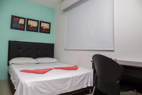 Standard Single Room image 8