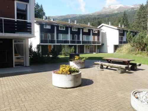 Las Bargias 12 (407 Ho) - image 2