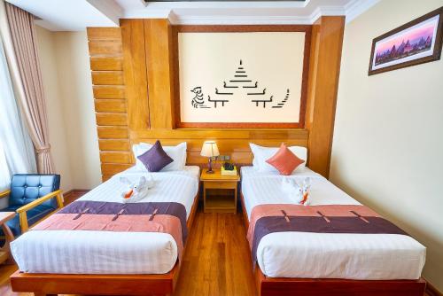 Superior Double or Twin Room image 5