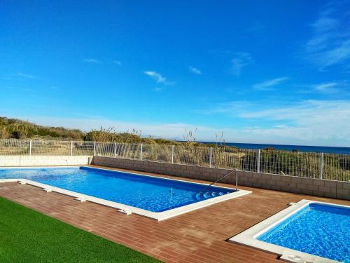 Luxury and Modern Beach Apartment with Sea Views