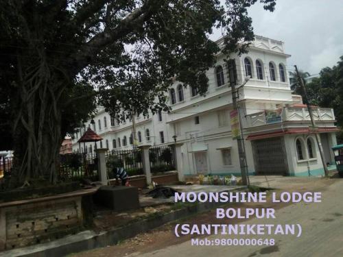 B&B Bolpur - Moonshine Lodge - Bed and Breakfast Bolpur