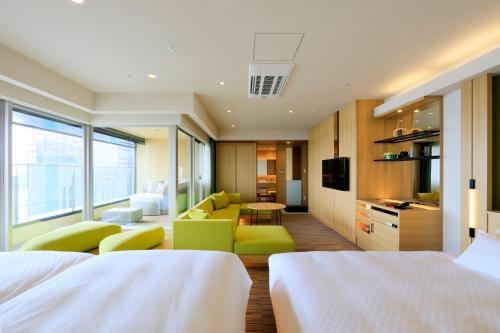 THE SINGULARI HOTEL & SKYSPA at UNIVERSAL STUDIOS JAPAN