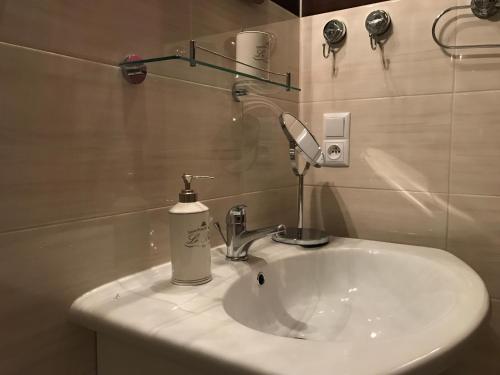 Renovated apartment in Opole photo 3