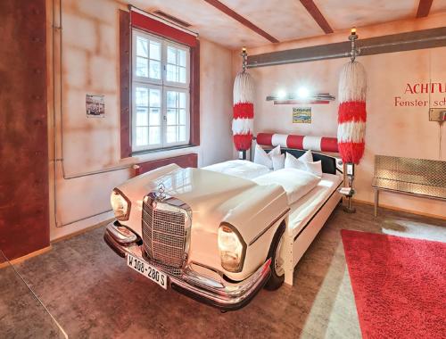 Themed Double Room Fahrkultur (Driving Culture)