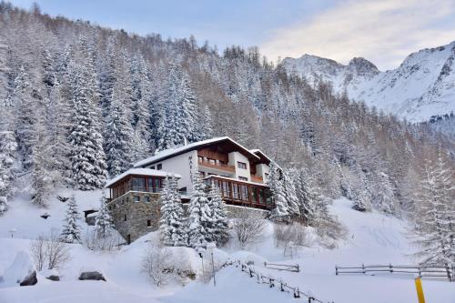 Hotel Marlet - image 2