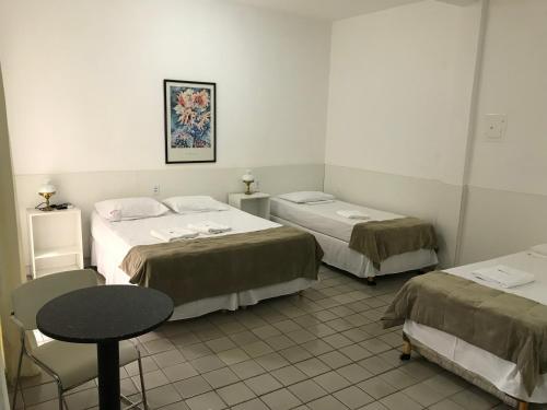 1 double bed, 1 twin bed