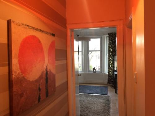 Scotstoun 1 Bed Flat - image 3