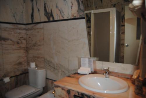 Hotel Peninsular- Porto - image 11