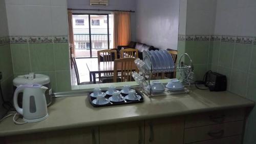 

Marina Court Condominium