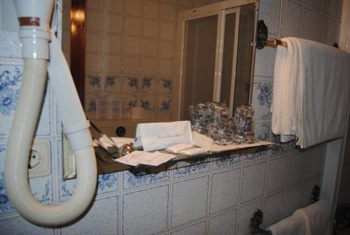Deluxe Double Room image 4
