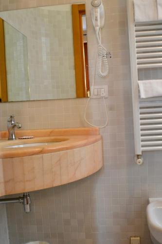 Hotel Italia - image 6