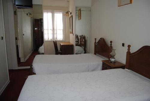 Triple Room image 3