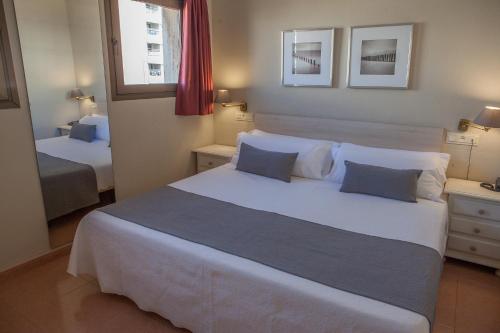 Apartahotel Aguadulce - main image