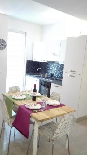 Rori Apartment - image 3