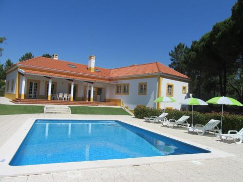  Villa 52 with private pool in Alcácer do Sal