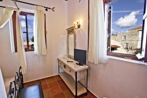 Superior Double Room image 5
