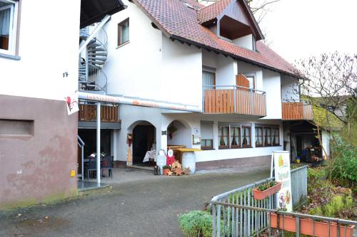 Gaestehaus Tagescafe Eckenfels - Hotel - Ohlsbach