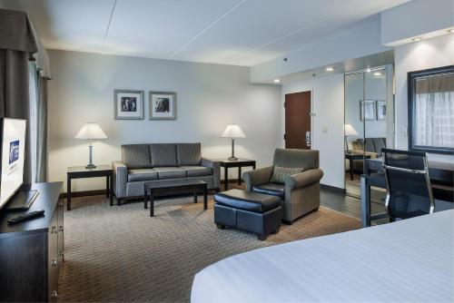 Holiday Inn Express & Suites Laurel Lakes by IHG in Laurel, USA