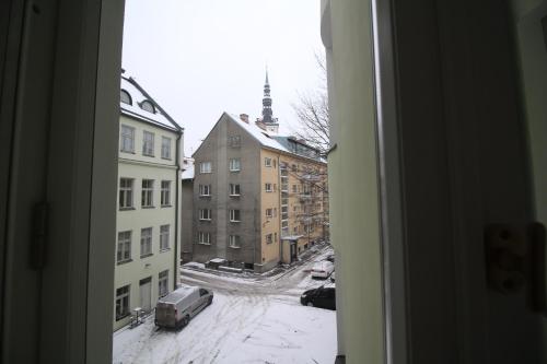 Two-Bedroom Apartment C33 image 8