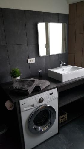 浴室, Au Petit Bonheur Charmant Gite Colmar in 奧爾布爾維爾
