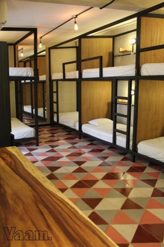 Moloch Hostel & Suites