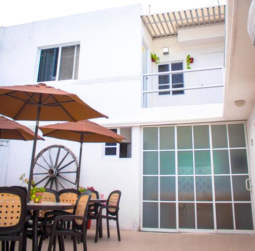 Moloch Hostel & Suites – Cancun, TX