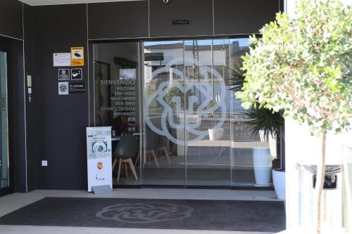 Hotel Leo - image 4