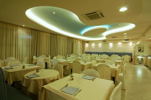  Strand Lungomare Apartment in Cesenatico