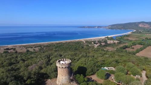 Tour Génoise Micalona, Domaine de l'Oglisatru - Location saisonnière - Olmeto