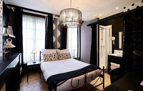 Full House Hotel - image 10