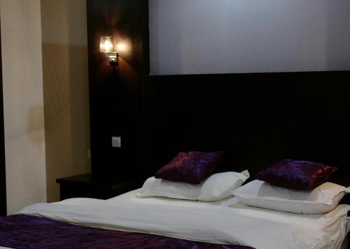 Mocador Furnished Apartments 2