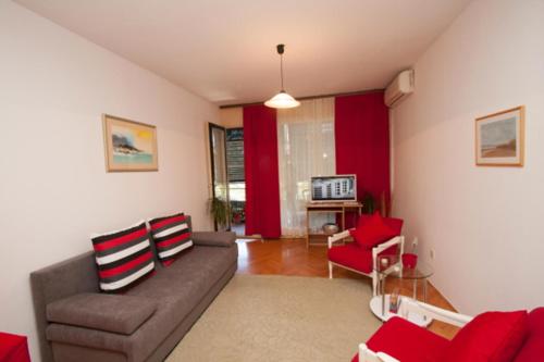  Beach apartment Marusic in Omiš