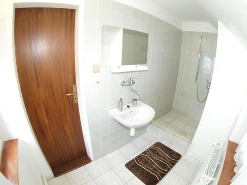 Single Room with Shower