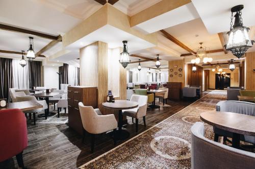 餐廳, 瑞尼恩公園酒店 (Renion Park Hotel) in 麥迪奧區