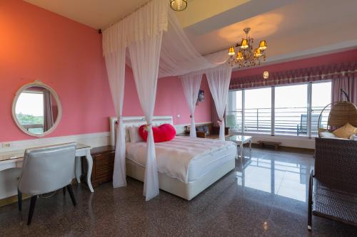 east gate boutique hotel