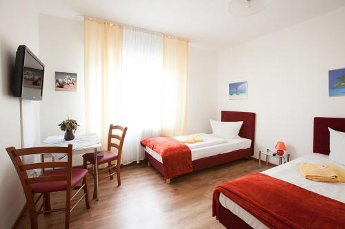 Pension Floesserstube - image 4