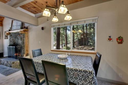 Sagebrush Cottage - image 2