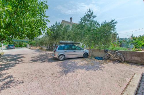 Apartments Tina - image 5