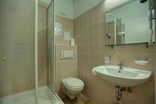 Hotel Pension Bernstein am Kurfürstendamm - image 8