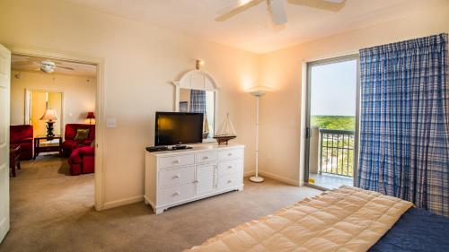 Margate #909 - Colette Le's Condo - image 7