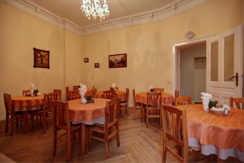 Hotel Pension Bernstein am Kurfürstendamm - image 3